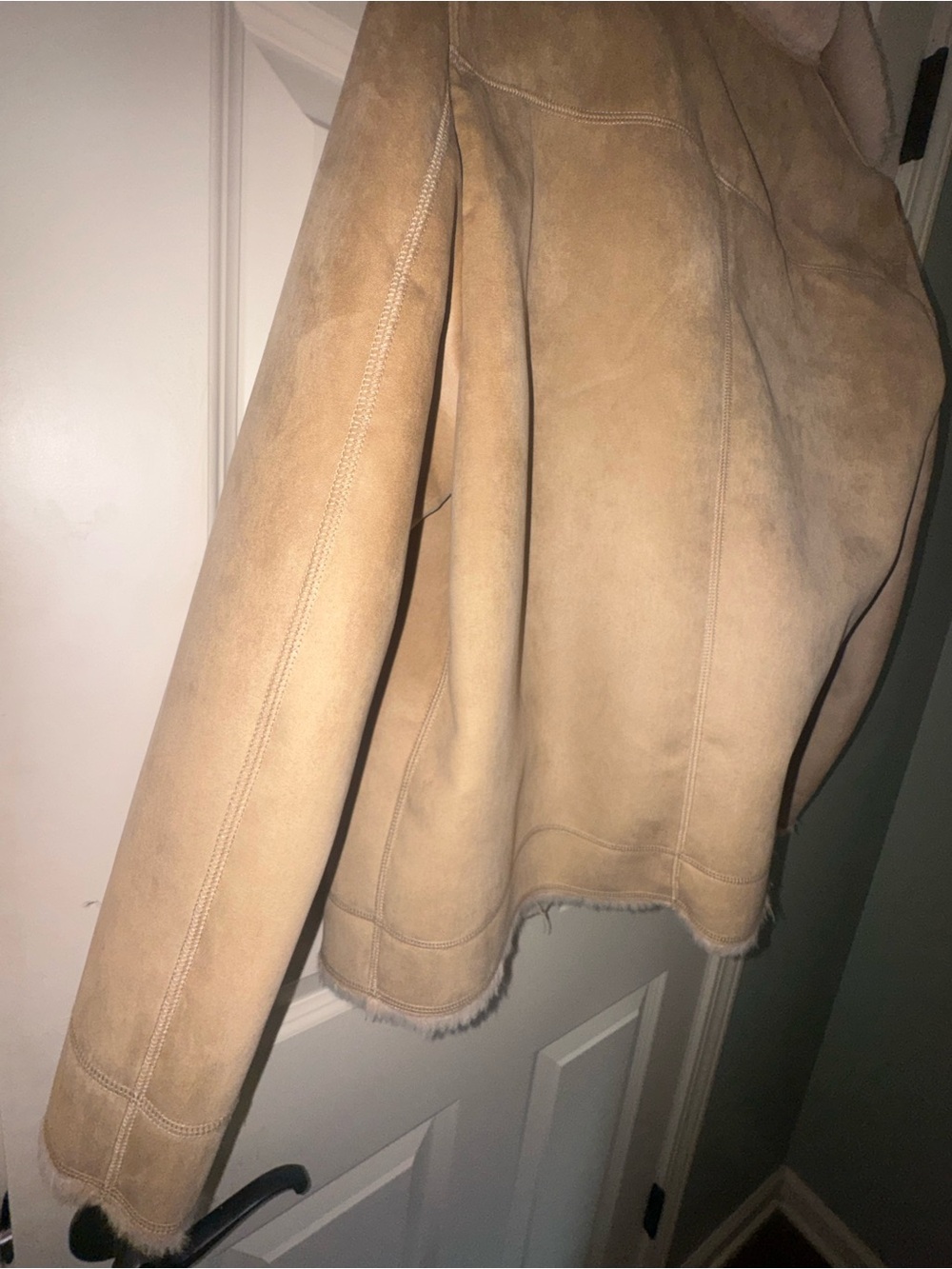 ✨🤍 H&M Divided Faux Shearling Moto Jacket Beige Tan Sherpa Coat Size Medium 🤍✨ - Picture 10 of 12